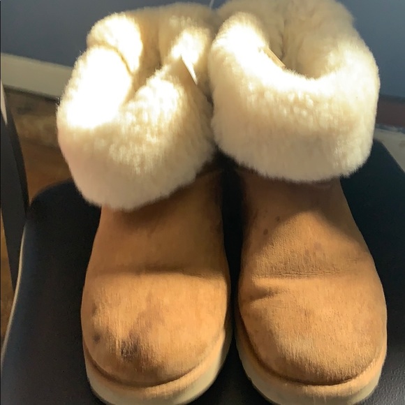 Ugg boots - Picture 2 of 3